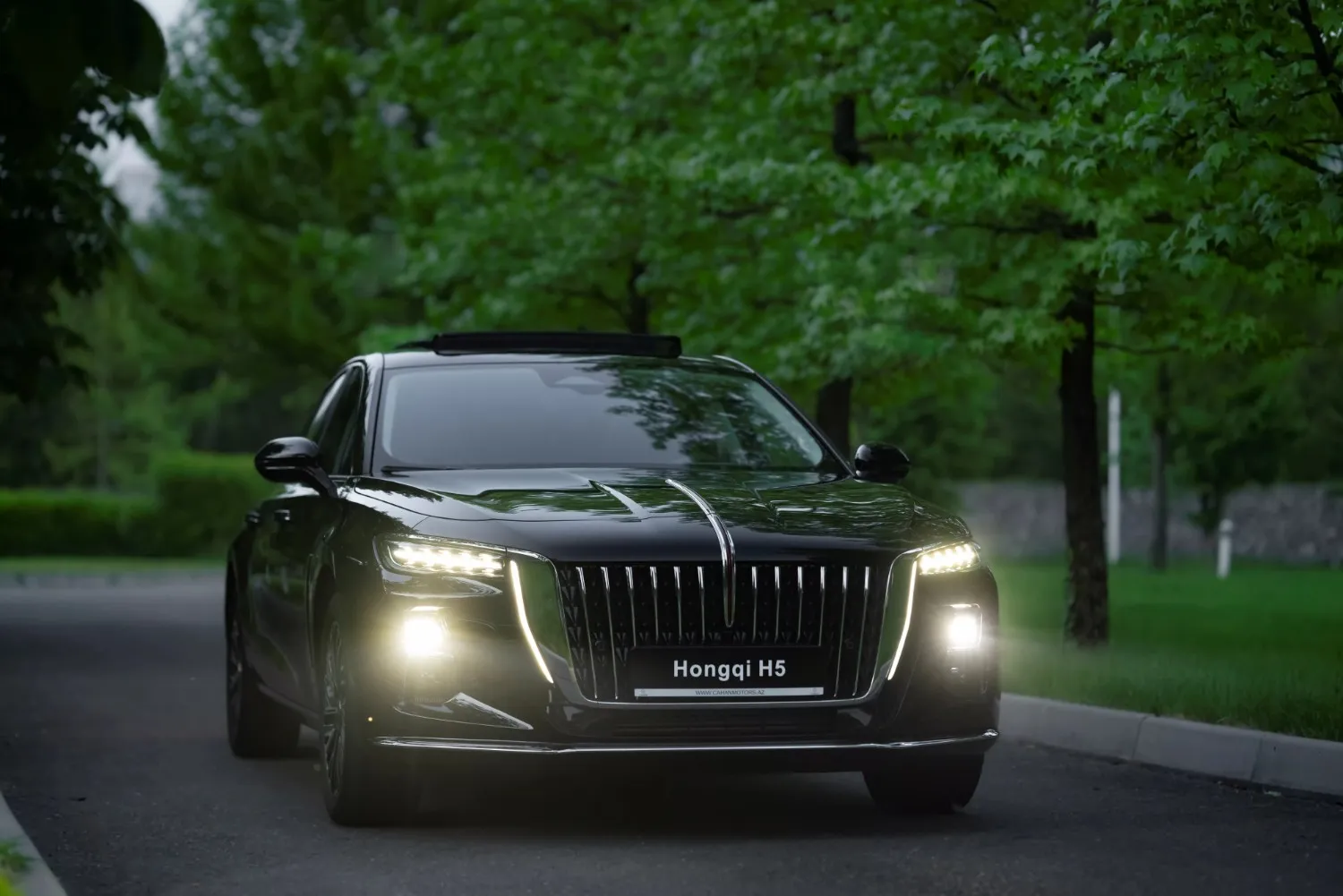 Hongqi H5 (hybrid) - Cahan Motors